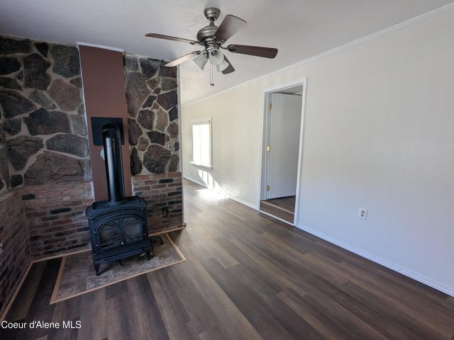 6 Maple AVE, Pinehurst, ID 83850