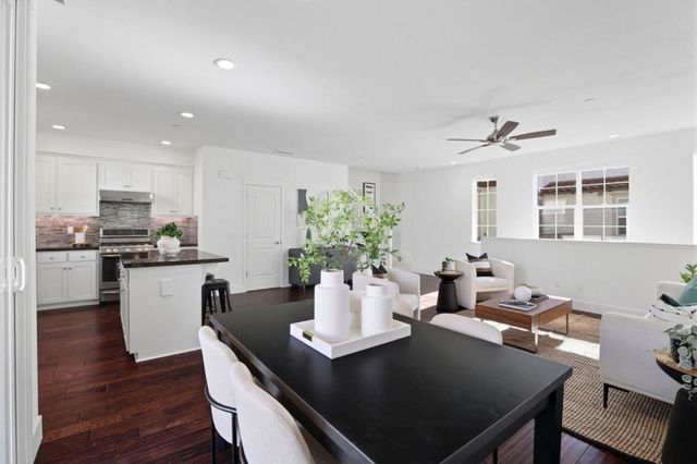 238 Carroll Street 109, Sunnyvale, CA 94086