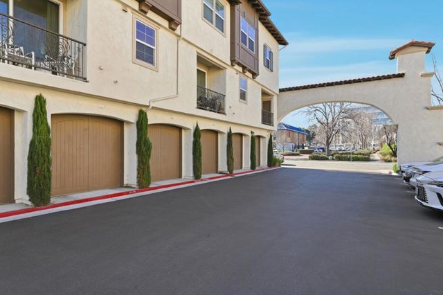 238 Carroll Street 109, Sunnyvale, CA 94086