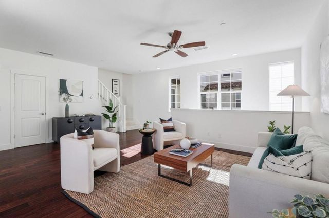 238 Carroll Street 109, Sunnyvale, CA 94086