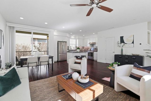 238 Carroll Street 109, Sunnyvale, CA 94086