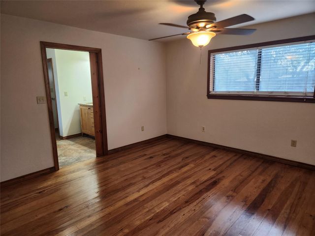 704 Marquis LN, Cedar Park, TX 78613