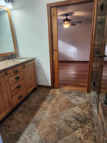 704 Marquis LN, Cedar Park, TX 78613