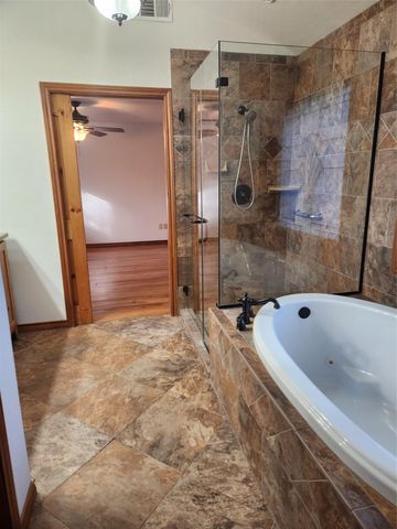 704 Marquis LN, Cedar Park, TX 78613