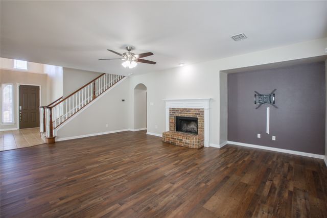 7909 Amesbury Lane, Rowlett, TX 75089