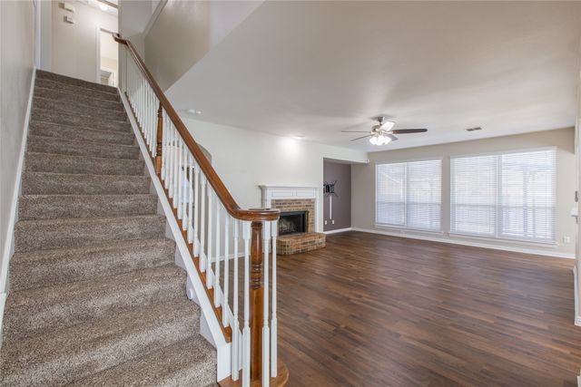 7909 Amesbury Lane, Rowlett, TX 75089