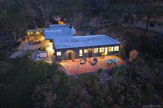 1234 Oribia Road, Del Mar, CA 92014