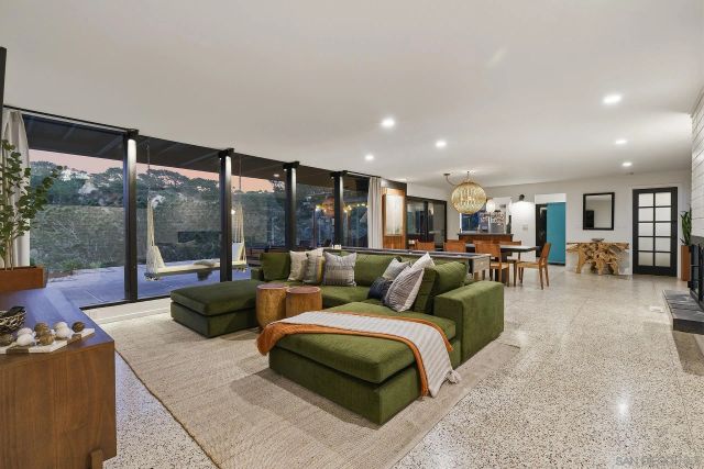 1234 Oribia Road, Del Mar, CA 92014