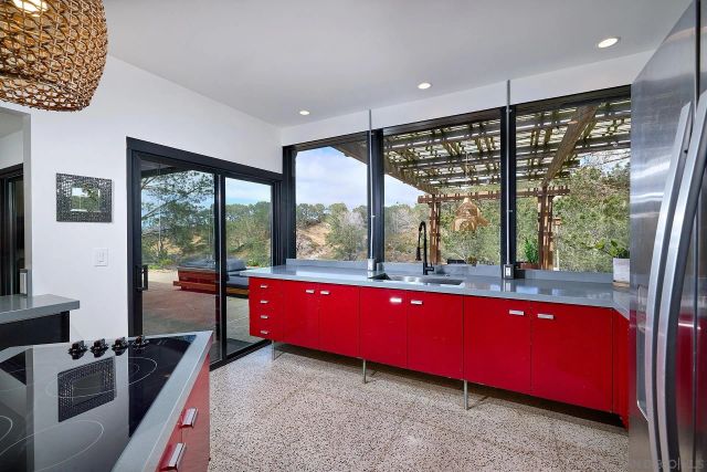 1234 Oribia Road, Del Mar, CA 92014