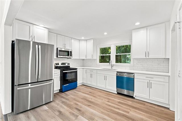 126 Meadow Park Lane SW, Atlanta, GA 30315