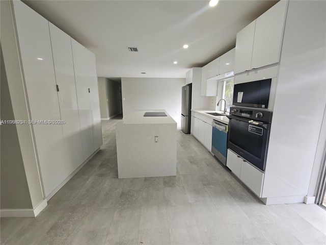 221 SW 53rd Avenue, Plantation, FL 33317