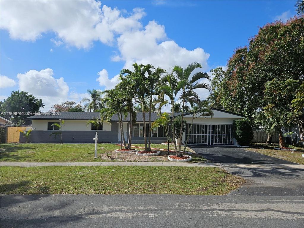 221 SW 53rd Avenue, Plantation, FL 33317