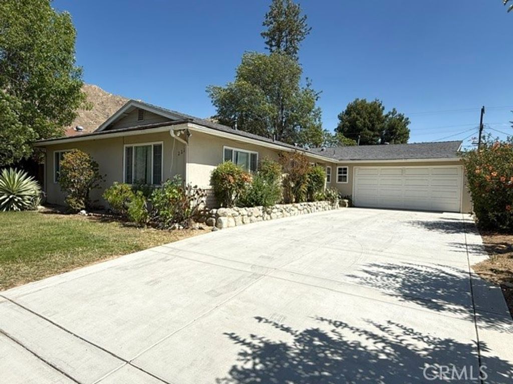 222 Green Oaks, Riverside, CA 92507