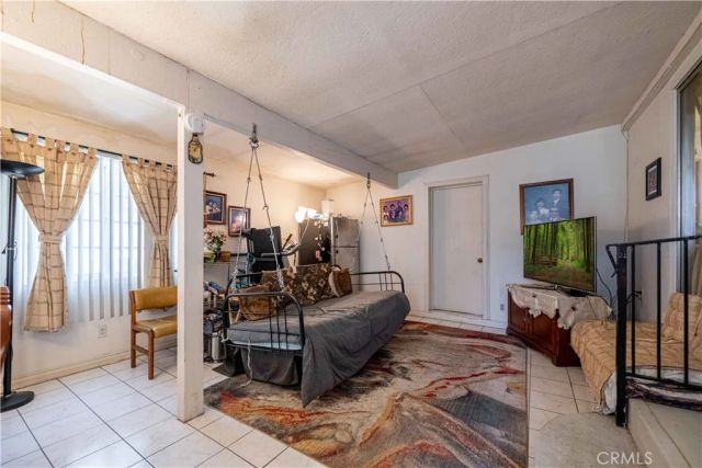 8531 Chimineas Avenue, Northridge, CA 91325