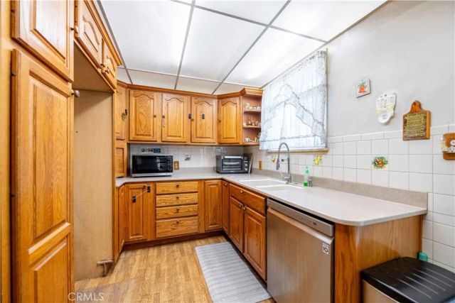 8531 Chimineas Avenue, Northridge, CA 91325