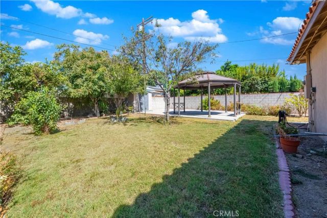 8531 Chimineas Avenue, Northridge, CA 91325