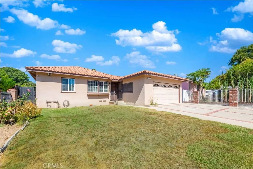 8531 Chimineas Avenue, Northridge, CA 91325