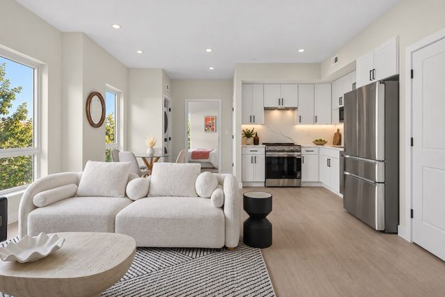 38 Old Colony Ave 201, Quincy, MA 02170