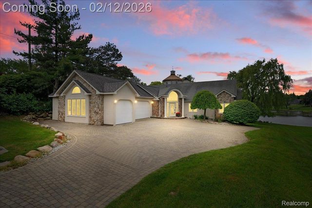 3337 ALCO Drive, Waterford Charter Township, MI 48329