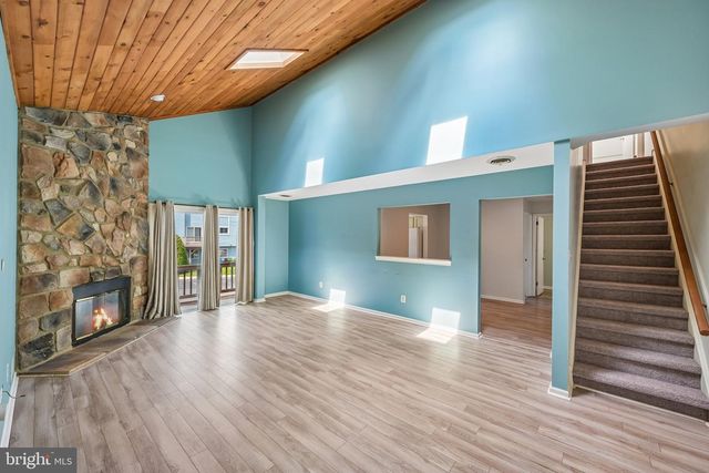 418 BROWN BRIAR CIR, Horsham, PA 19044