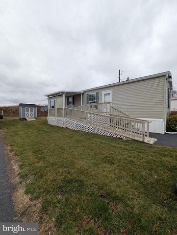 7 VISTA LN, Manheim, PA 17545