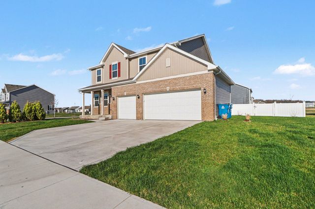 11211 Green Place, Winfield, IN 46307