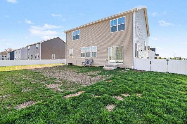 11211 Green Place, Winfield, IN 46307