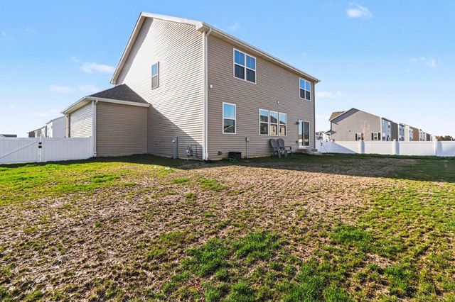 11211 Green Place, Winfield, IN 46307