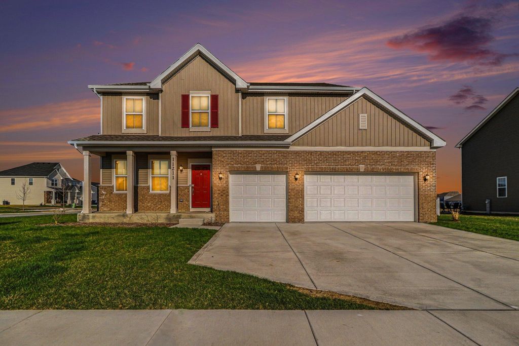 11211 Green Place, Winfield, IN 46307