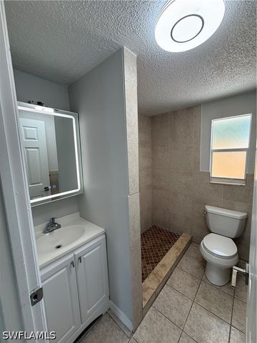 5458 Sholtz ST, Naples, FL 34113