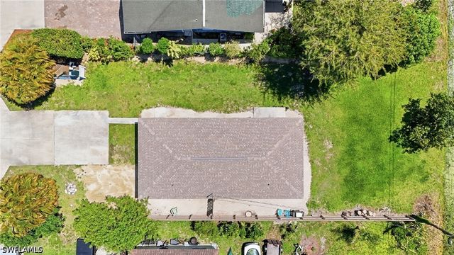 5458 Sholtz ST, Naples, FL 34113