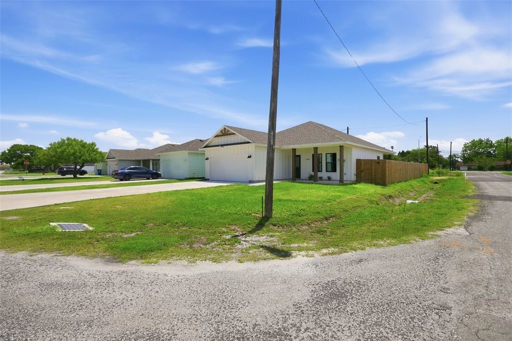 2986 Mayfield, Ingleside, TX 78362 — photo 4