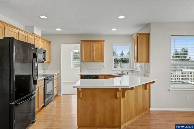 1669 Abbie Av SE, Salem, OR 97306