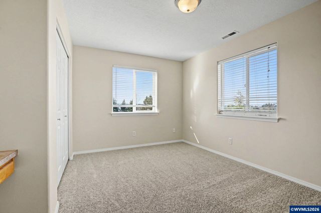 1669 Abbie Av SE, Salem, OR 97306