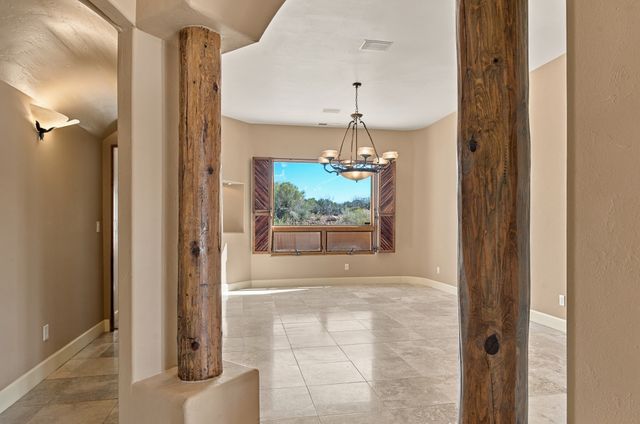 2 Lees Road, Placitas, NM 87043