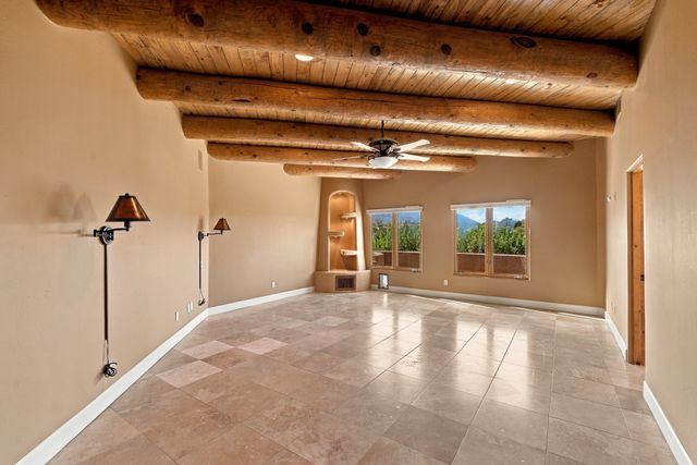 2 Lees Road, Placitas, NM 87043