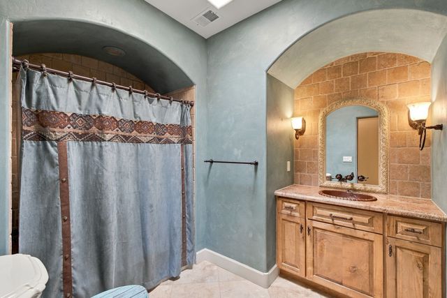2 Lees Road, Placitas, NM 87043