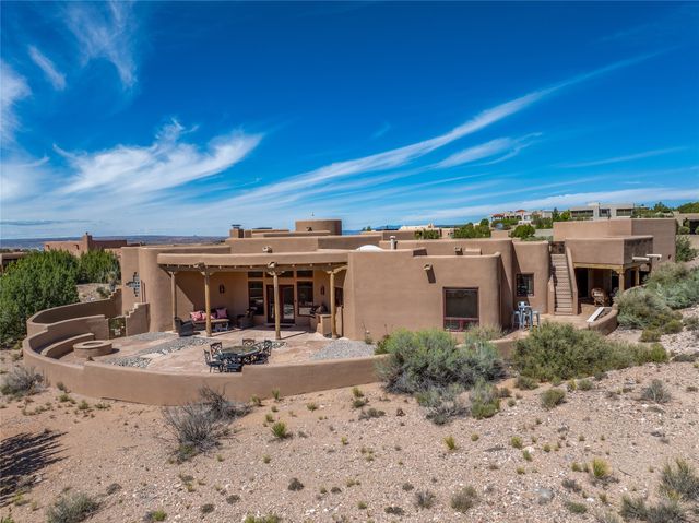 2 Lees Road, Placitas, NM 87043