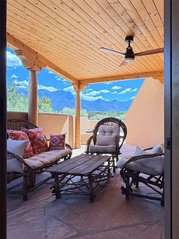 2 Lees Road, Placitas, NM 87043