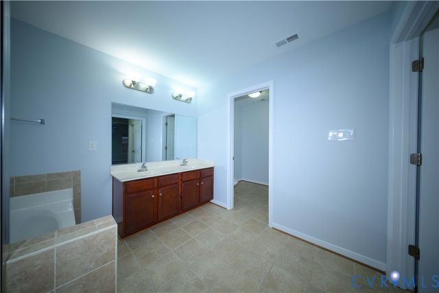 321 CLERKE Dr, Glen Allen, VA 23059