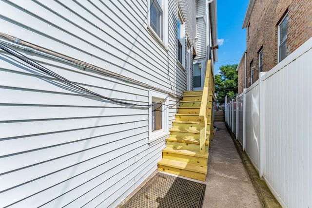 1019 W 18th Street, Chicago, IL 60608
