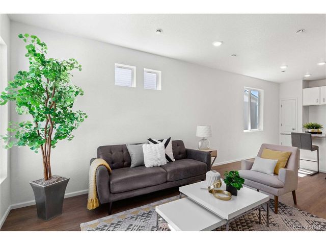 22391 E 46th Ave, Aurora, CO 80019
