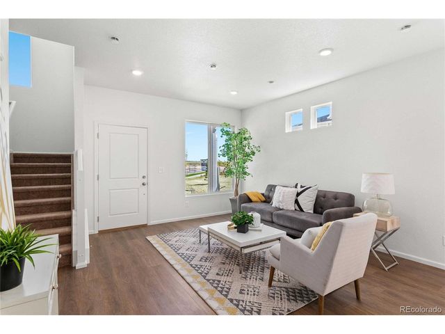 22391 E 46th Ave, Aurora, CO 80019