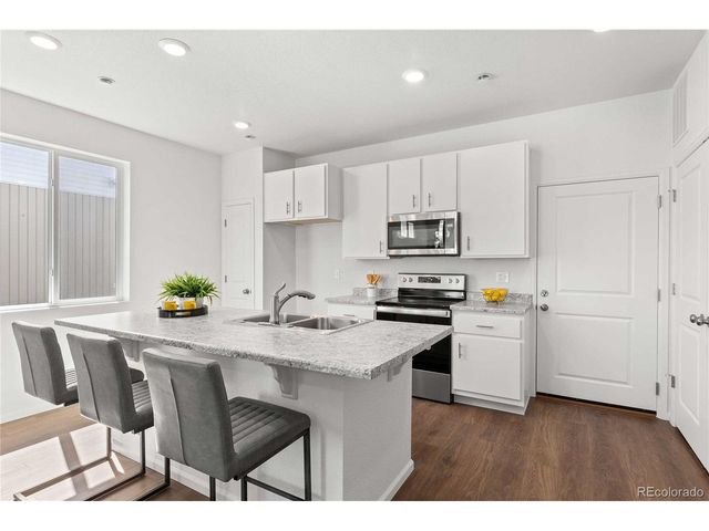 22391 E 46th Ave, Aurora, CO 80019