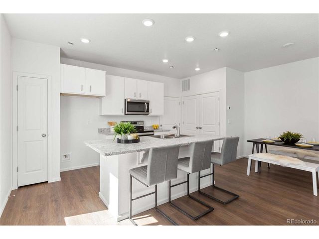 22391 E 46th Ave, Aurora, CO 80019