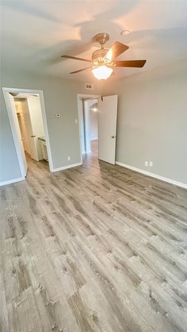 3215 Douglas Avenue 201, Dallas, TX 75219