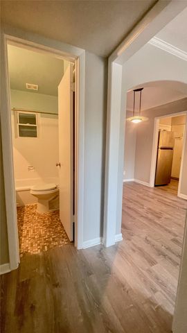 3215 Douglas Avenue 201, Dallas, TX 75219