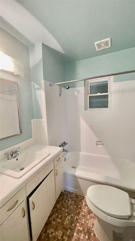 3215 Douglas Avenue 201, Dallas, TX 75219