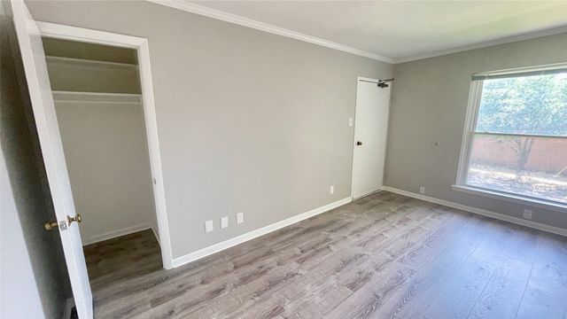 3215 Douglas Avenue 201, Dallas, TX 75219