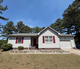 510 Berwick Drive, Raeford, NC 28376